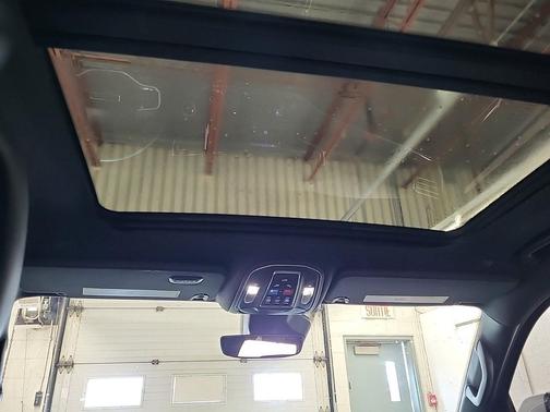 Bright White 2022 Jeep Wagoneer Series III