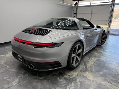 GT Silver Metallic 2021 Porsche 911 Targa 4S