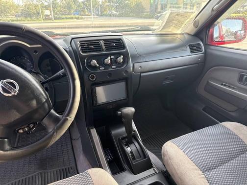Aztec Red Clearcoat 2003 Nissan Frontier SE
