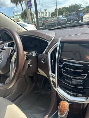 Silver Coast Metallic 2013 Cadillac SRX Luxury Collection