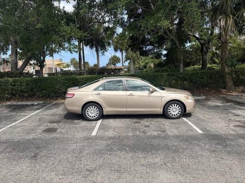 Sandy Beach Metallic 2011 Toyota Camry LE
