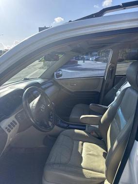 Super White 2002 Toyota Highlander Limited