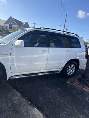 Super White 2002 Toyota Highlander Limited