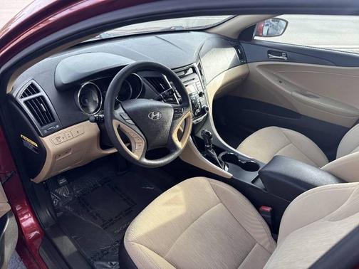Sparkling Ruby Mica 2012 Hyundai SONATA GLS
