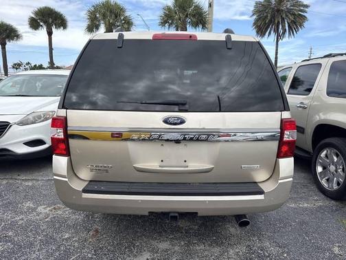 Gold 2017 Ford Expedition EL Limited