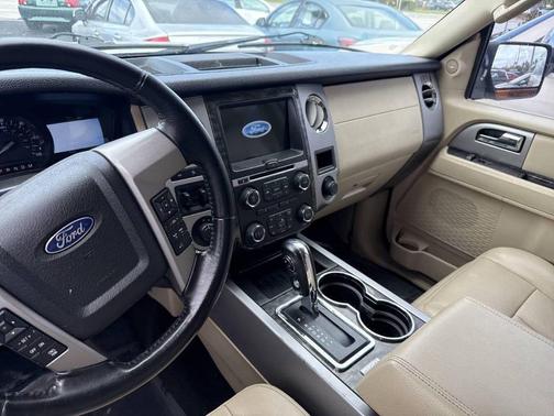 Gold 2017 Ford Expedition EL Limited