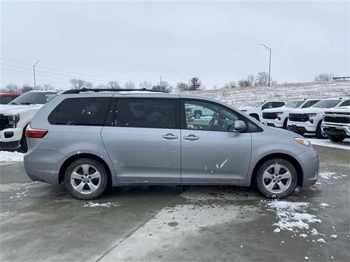 2015 Toyota Sienna L
