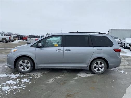 2015 Toyota Sienna L