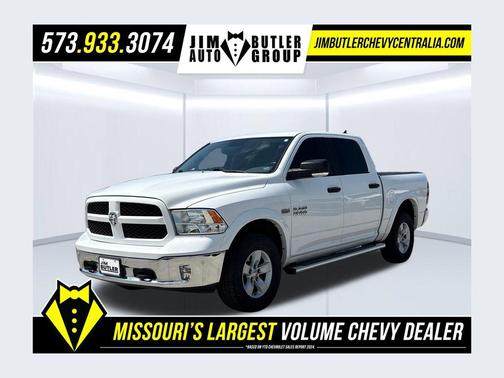 Bright White Clearcoat 2018 RAM 1500 SLT