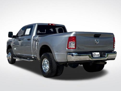 Billet Silver Metallic Clearcoat 2024 RAM 3500 Big Horn