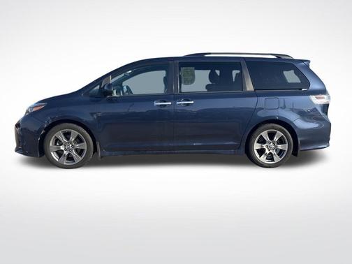 2019 Toyota Sienna L