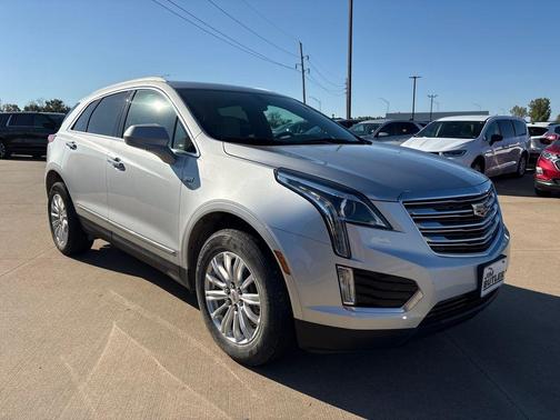 2017 Cadillac XT5 Base