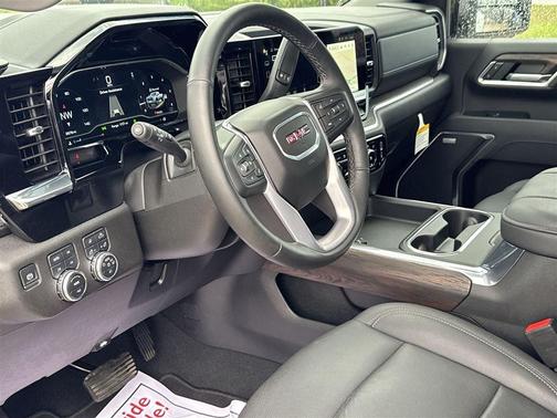 2025 GMC Sierra 3500 SLT