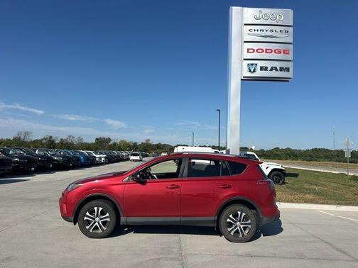 2017 Toyota RAV4 LE