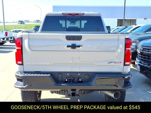 White Sand 2026 Chevrolet Silverado 2500 ZR2