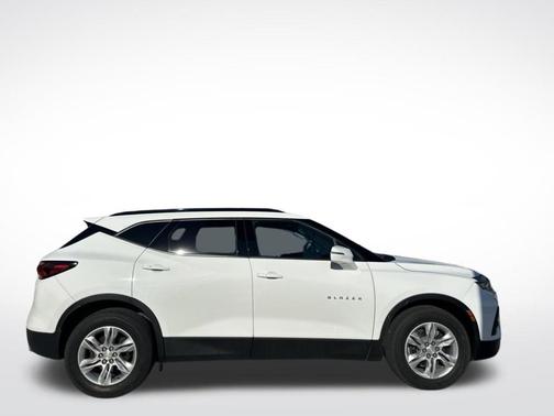 Summit White 2021 Chevrolet Blazer 2LT