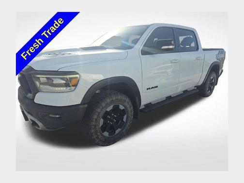 Bright White Clearcoat 2020 RAM 1500 Rebel