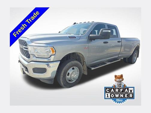 Billet Silver Metallic Clearcoat 2024 RAM 3500 Tradesman