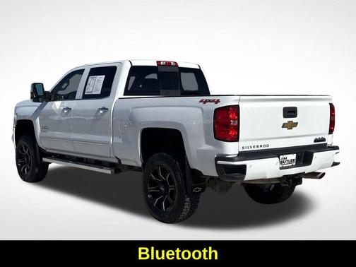 Summit White 2016 Chevrolet Silverado 2500 High Country