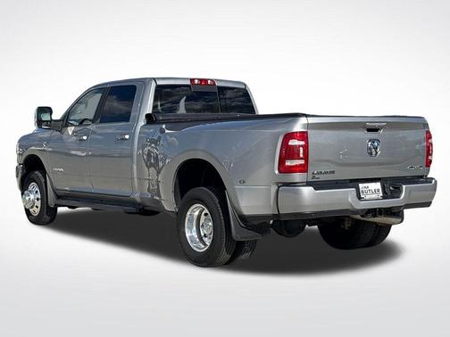 Billet Silver Metallic Clearcoat 2024 RAM 3500 Laramie