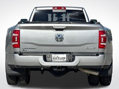 Billet Silver Metallic Clearcoat 2024 RAM 3500 Laramie