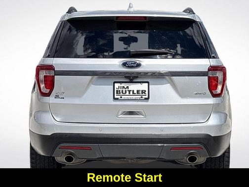 Ingot Silver Metallic 2017 Ford Explorer XLT