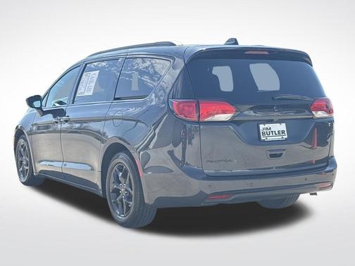 Maximum Steel Metallic 2020 Chrysler Pacifica Touring