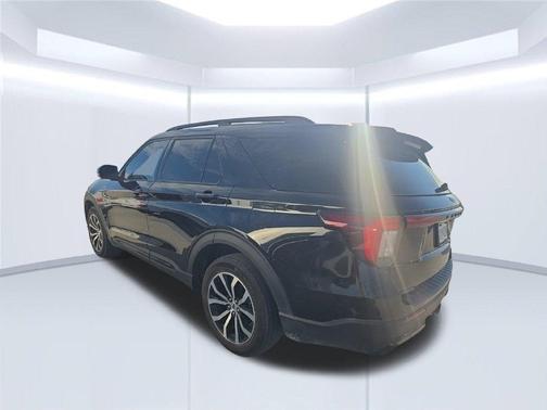 Black Metallic 2025 Ford Explorer ST-Line