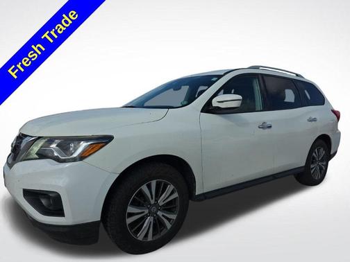 2019 Nissan Pathfinder SV