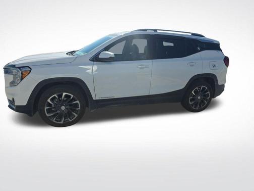Summit White 2022 GMC Terrain SLT