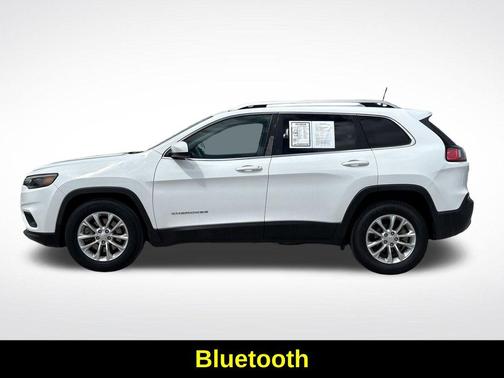Bright White Clearcoat 2019 Jeep Cherokee Latitude