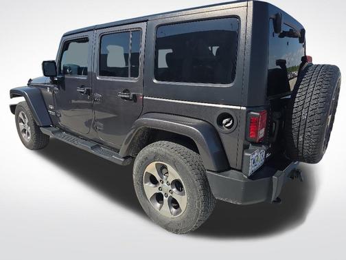 Granite Crystal Clearcoat Metallic 2017 Jeep Wrangler Unlimited Sahara