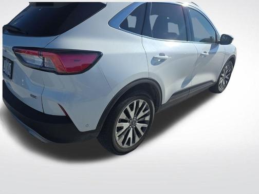 2020 Ford Escape Titanium Hybrid