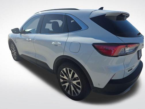 2020 Ford Escape Titanium Hybrid