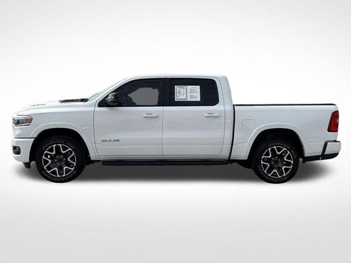 Bright White Clearcoat 2025 RAM 1500 Laramie