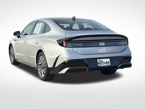2024 Hyundai SONATA Hybrid Limited