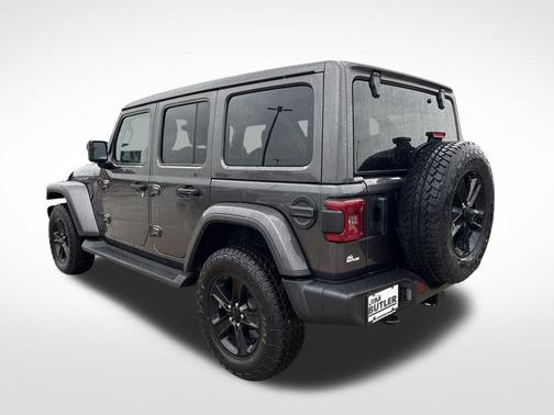2022 Jeep Wrangler Unlimited Sahara Altitude