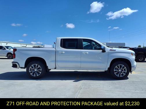 Summit White 2026 Chevrolet Silverado 1500 LT