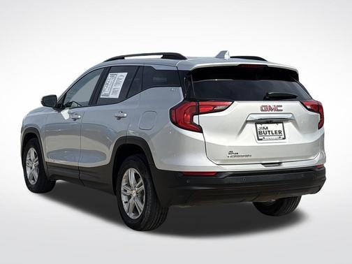 Quicksilver Metallic 2021 GMC Terrain SLE