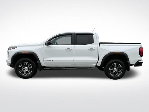 2023 GMC Canyon AT4