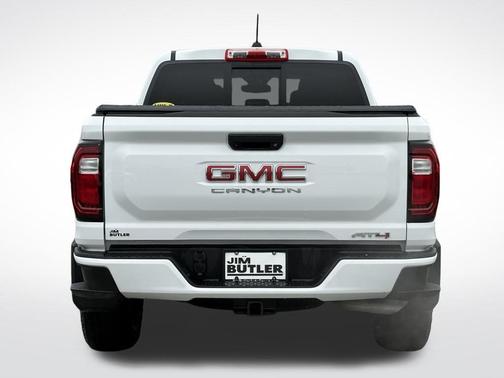 2023 GMC Canyon AT4
