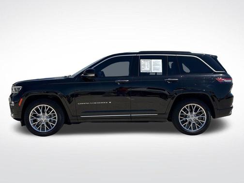 Diamond Black 2023 Jeep Grand Cherokee Summit