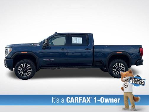 Pacific Blue Metallic 2022 GMC Sierra 2500 AT4