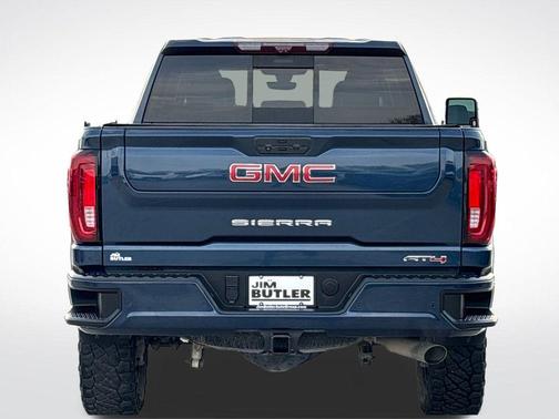 Pacific Blue Metallic 2022 GMC Sierra 2500 AT4