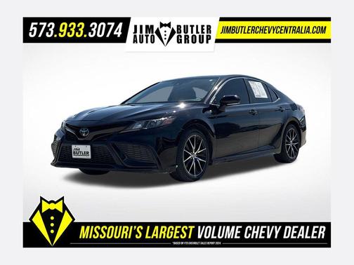Midnight Black Metallic 2021 Toyota Camry SE