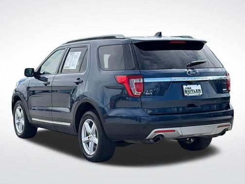 Blue 2016 Ford Explorer XLT