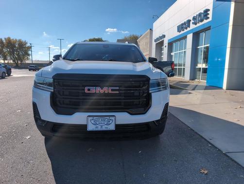 2023 GMC Acadia AWD SLE