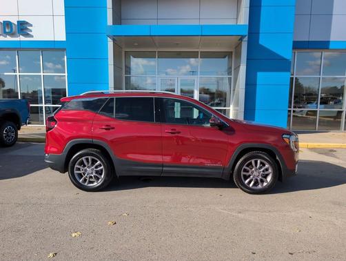 2024 GMC Terrain SLT