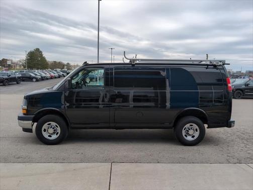 2021 Chevrolet Express 2500 RWD 2500 Regular Wheelbase WT