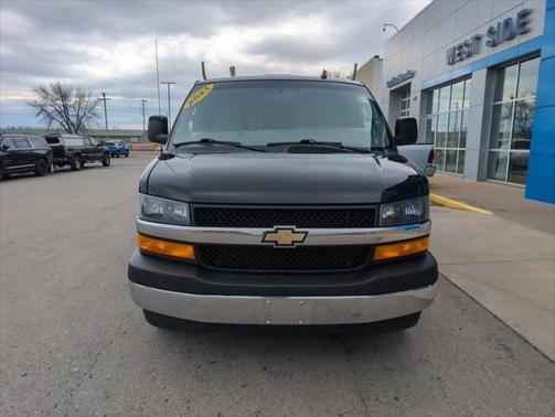 2021 Chevrolet Express 2500 RWD 2500 Regular Wheelbase WT